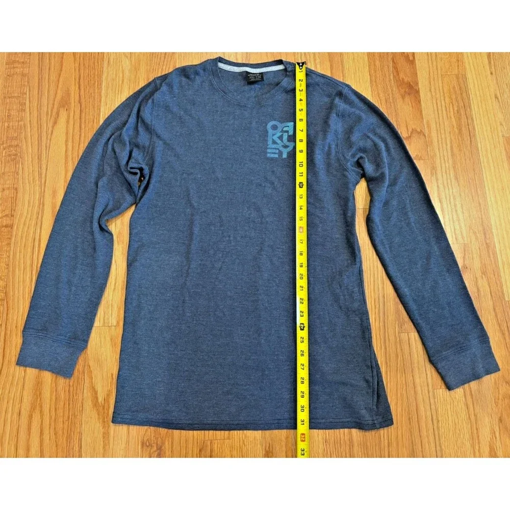 Oakley Shirt Men's 2XL XXL  Long Sleeve Tee T-Shirt Gray Blue Cotton Polyester - Picture 4 of 10
